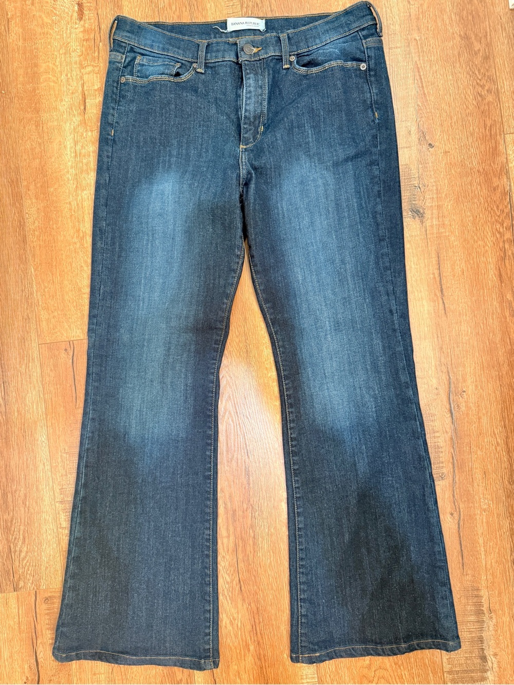 Banana Republic Women's Dark Blue Flare / Bootcut Jeans